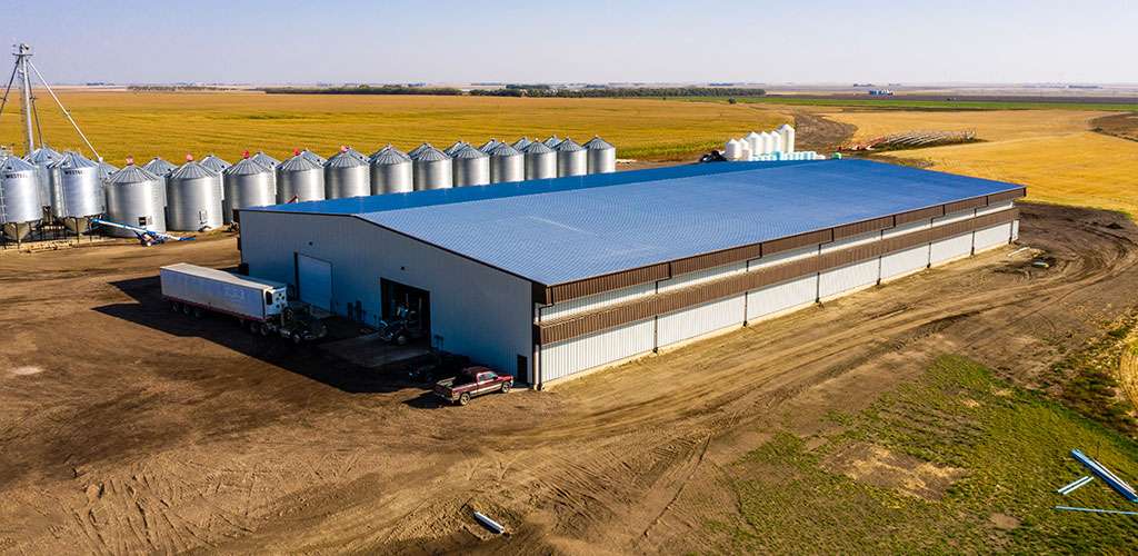 How Do Agricultural Storage Buildings Improve Farm Efficiency in Western Canada?
